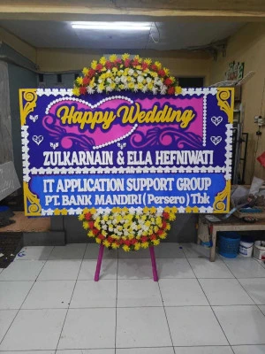 Papan Bunga di Brekat Tarub